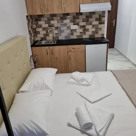 Mango شقة فندقية 3*