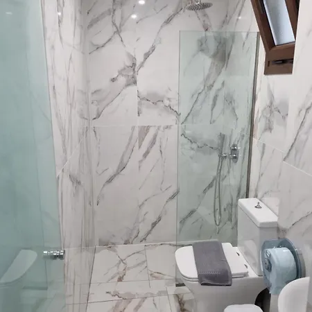 Mango Apart Otel İskados